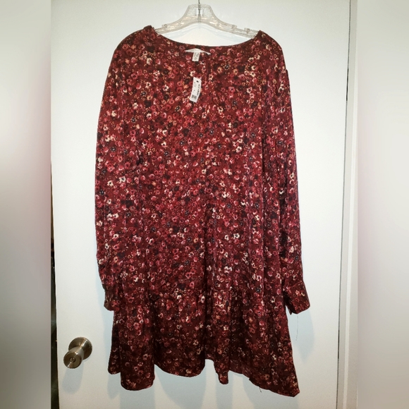 Addition Elle In Every Story Ruffle Flower Tunic Blouse - Picture 2 of 5